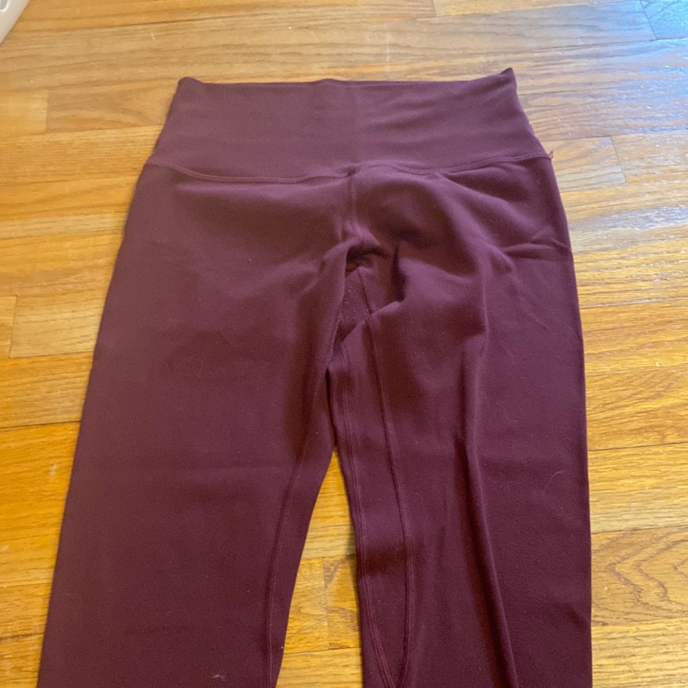 Lulu lemon Capri deep purple leggings